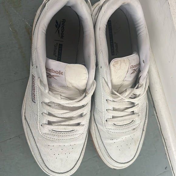 Reebok sneakers. Worn a few times. Good used condition. - Picture 2 of 5